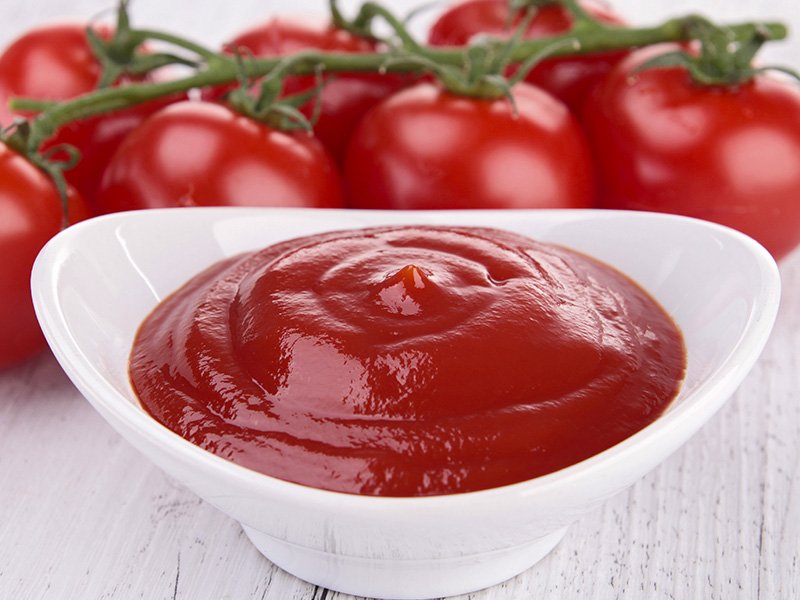 passata di pomodoro prodotta con bacinelle di cottura