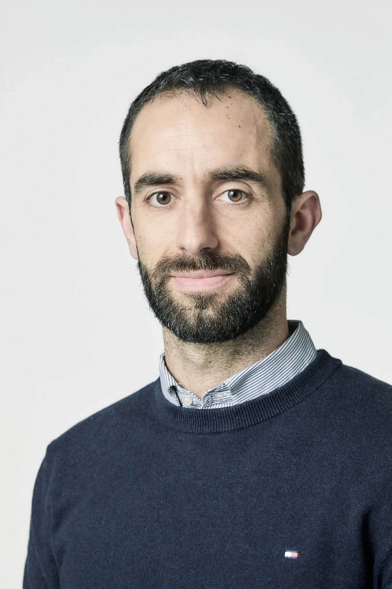 foto tecniche di macchinari nuovi e ritratti dipendenti