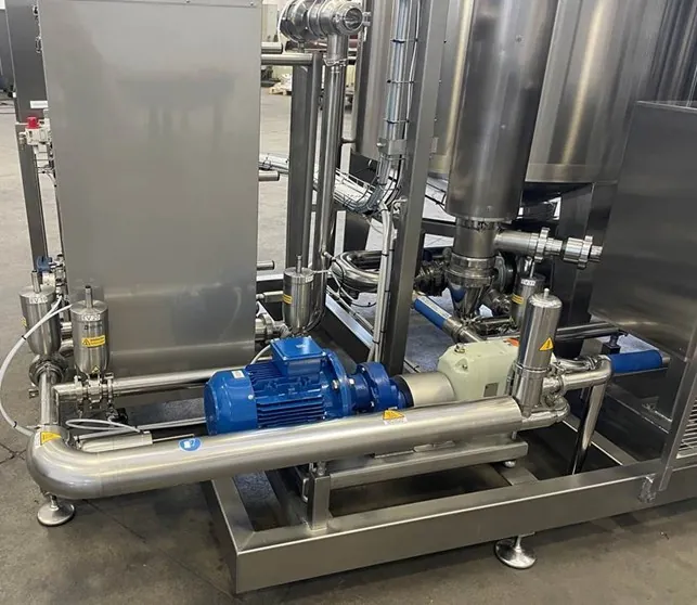 impianto per dosaggio ingredienti - settore liquoreria dettaglio pompa