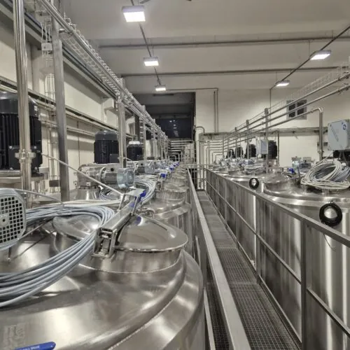 visuale dall'alto dell'impianto completo per produzione gelato